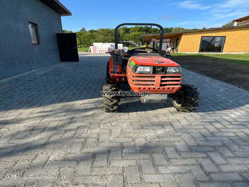 Τρακτέρ HINOMOTO CX-180