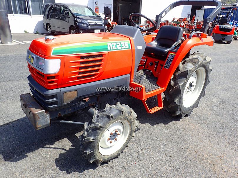 Τρακτέρ HINOMOTO NZ235