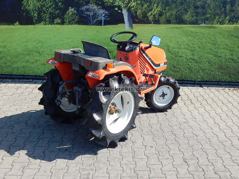 Τρακτέρ KUBOTA B52DT