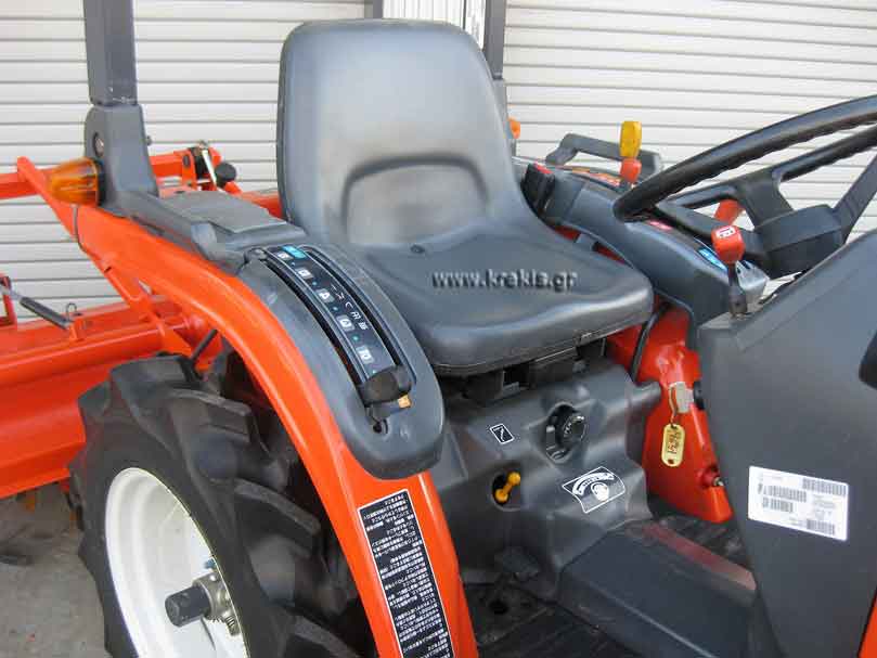 Τρακτέρ KUBOTA GB-13DT