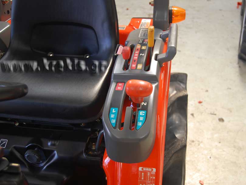 Τρακτέρ KUBOTA GB-14DT