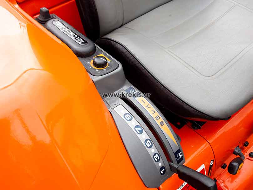 Τρακτέρ με κουβά KUBOTA GL220DT