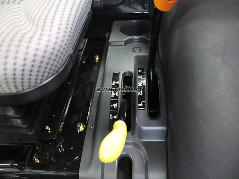 Τρακτέρ LS R65 CAB